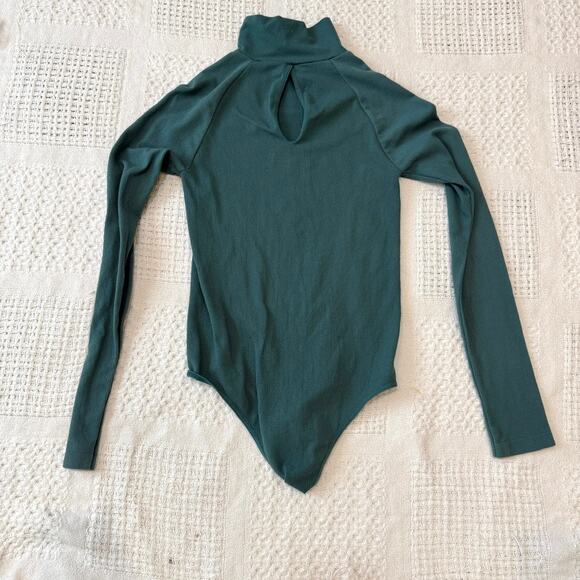 FP Movement M/L Seamless Turtleneck Bodysuit keyhole back cutout BC 2701 - Picture 8 of 10